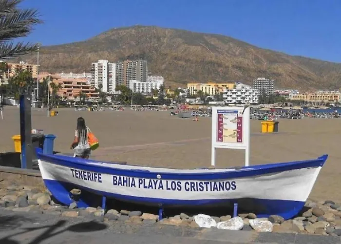 Cristianos - 2 Bedrooms - Flayla-c